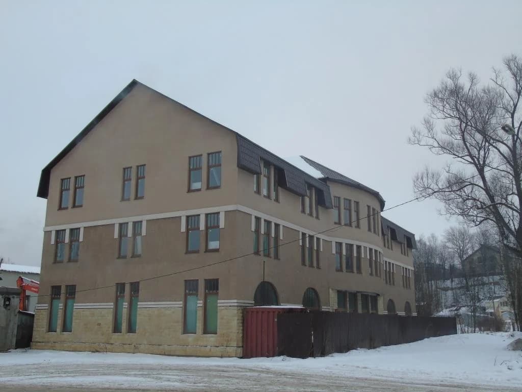 Общий вид обследованного строения Общий вид обследованного строения